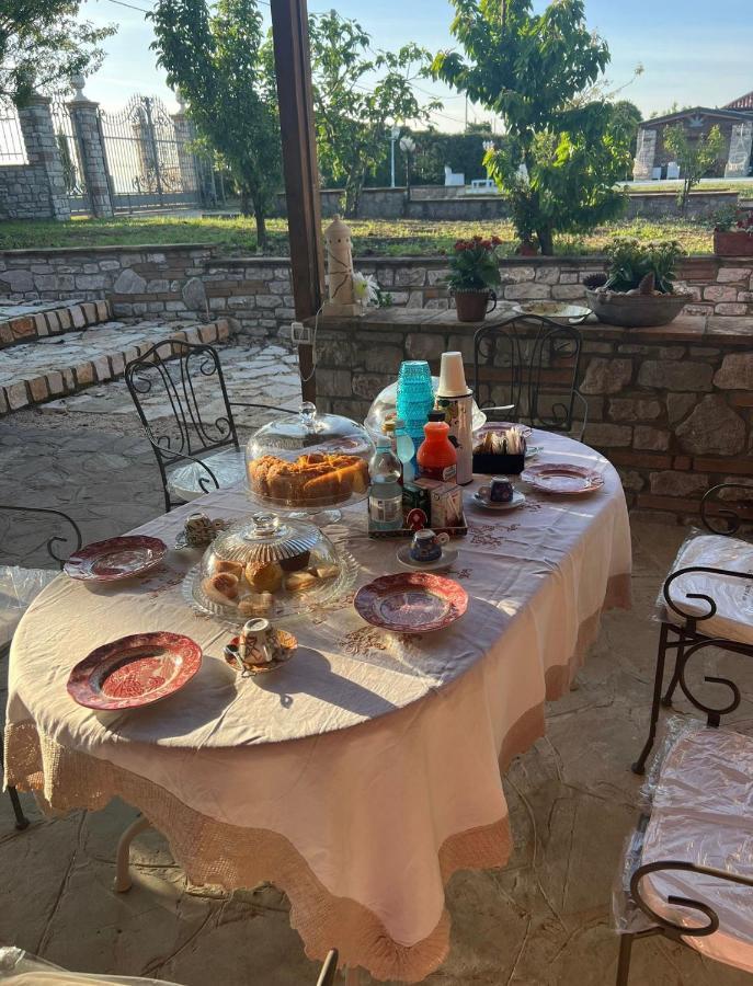 Bed and Breakfast Truni Farm Country House Bisaccia Exterior foto