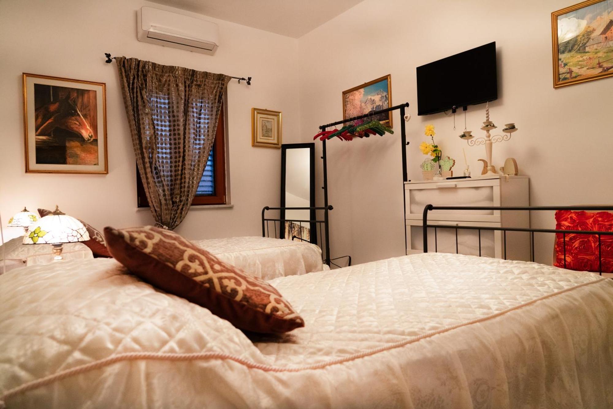 Bed and Breakfast Truni Farm Country House Bisaccia Zimmer foto